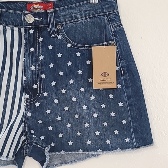 *NWT* DICKIES Stars & Stripes Print 5-Pocket Shorts, size 5/27 - Picture 2 of 7